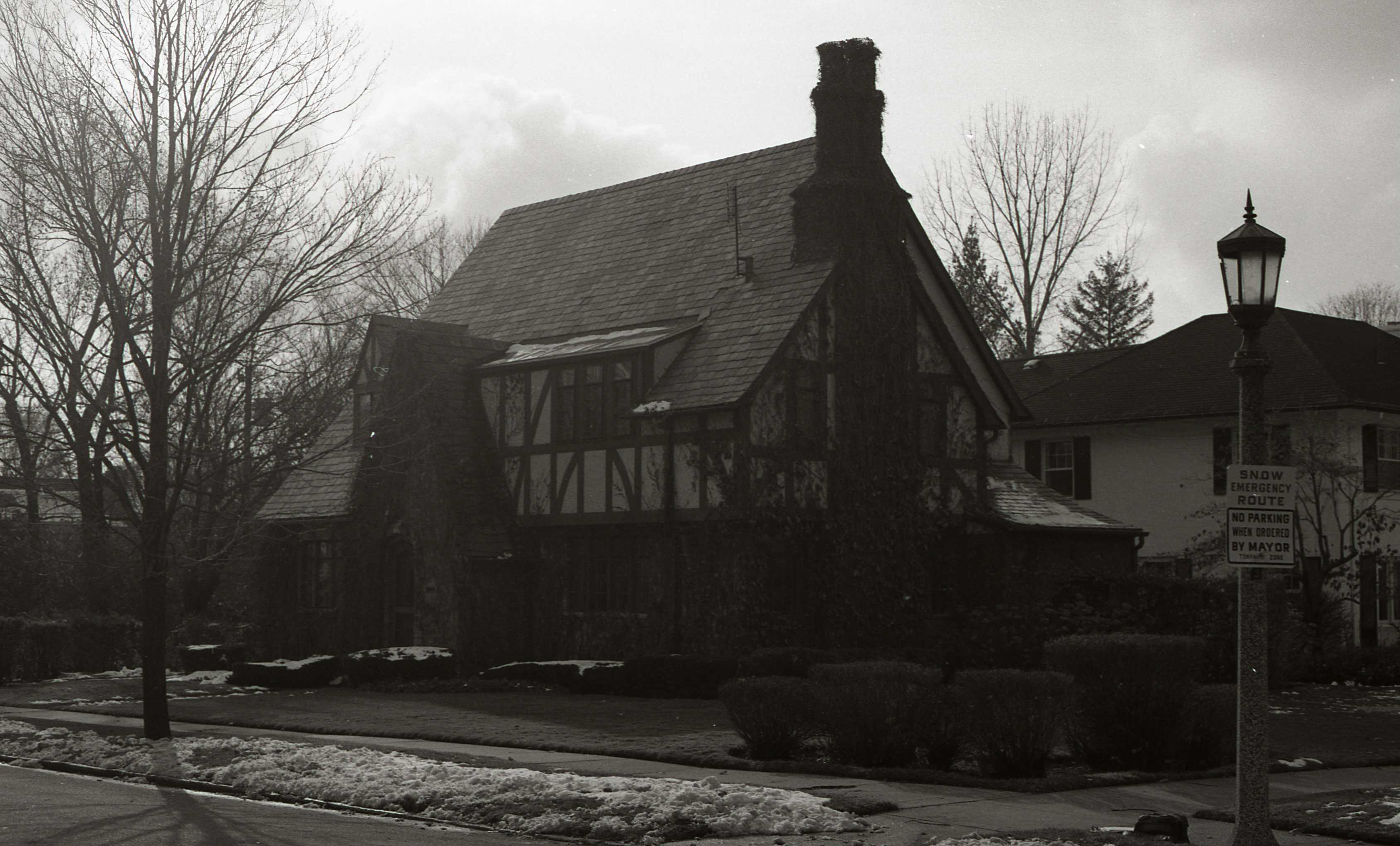 301 Sunnyside Street